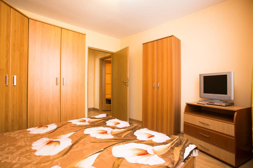 Sky Residence Boekarest Kamer foto
